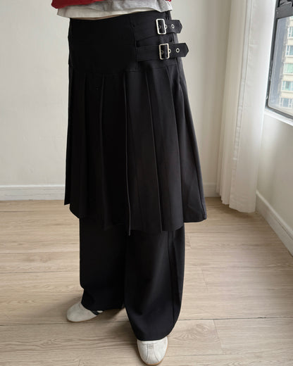 PT082 Buckle Skirt Pants - Black | Stripes