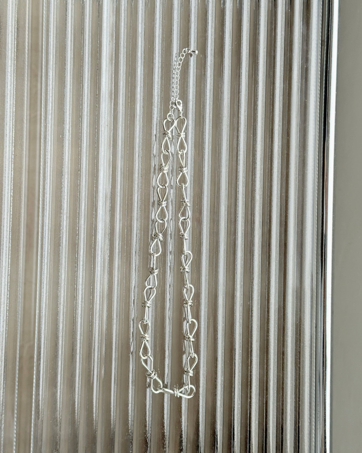 KA411 Ribbon Necklace