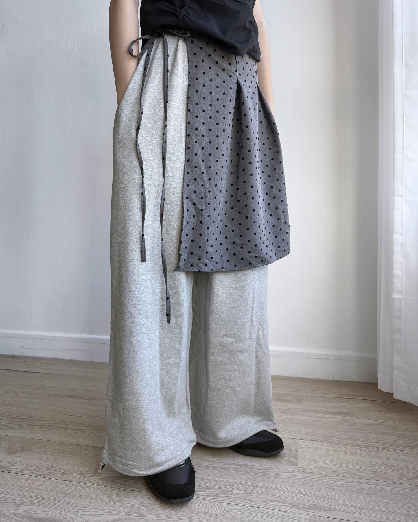 PT074 Polka Dot Warp Pants - Gray | Black