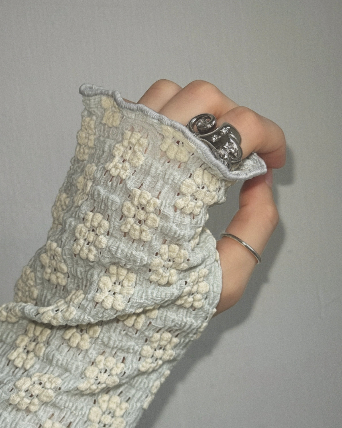 KA423 Cherub Wing Ring