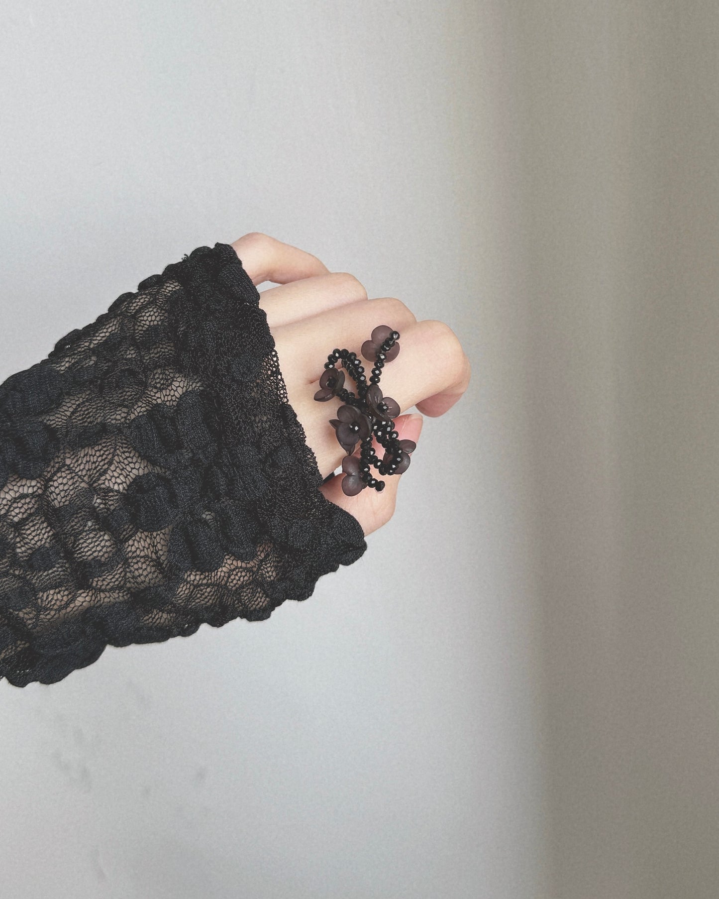 KA398 FAFA Ring - Black | Ivory