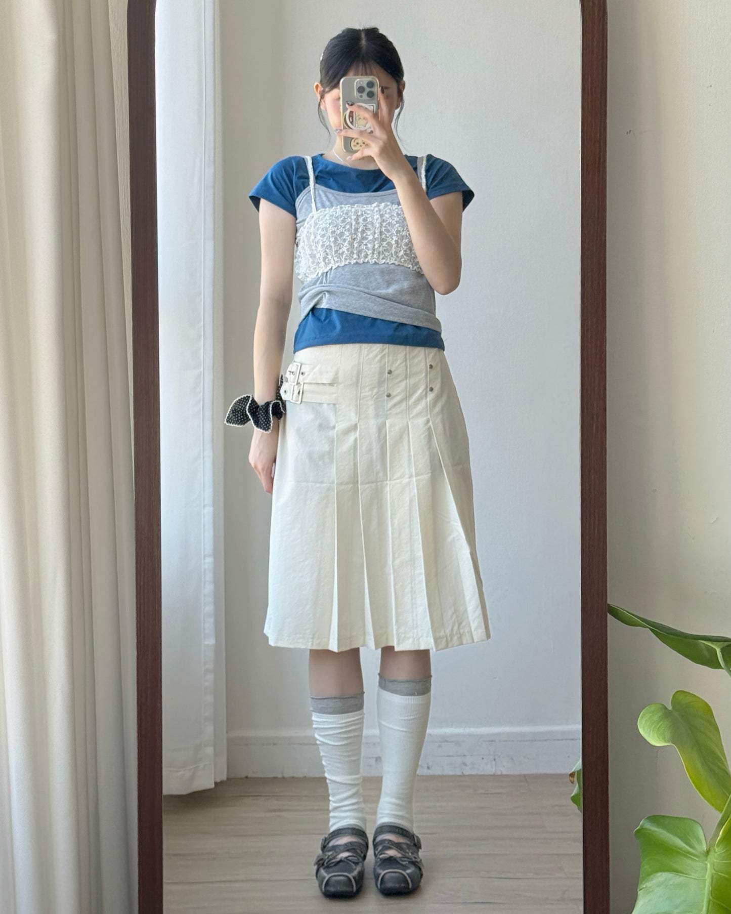 SK225 Pleated Skirt - Ivory | Black