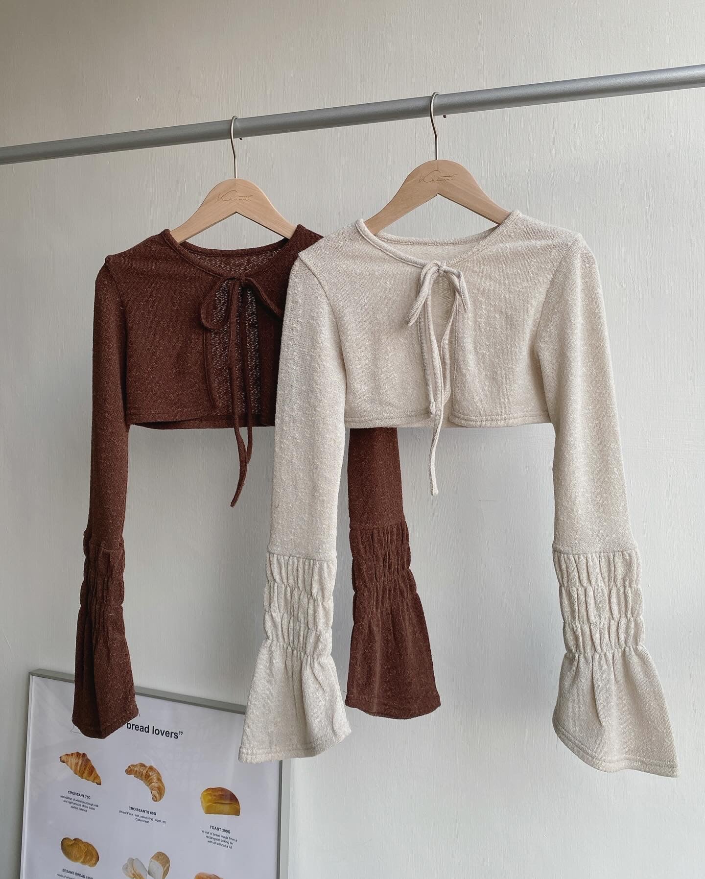現貨 CD043 Flare Sleeve Crop Cardigan - Brown | Ivory