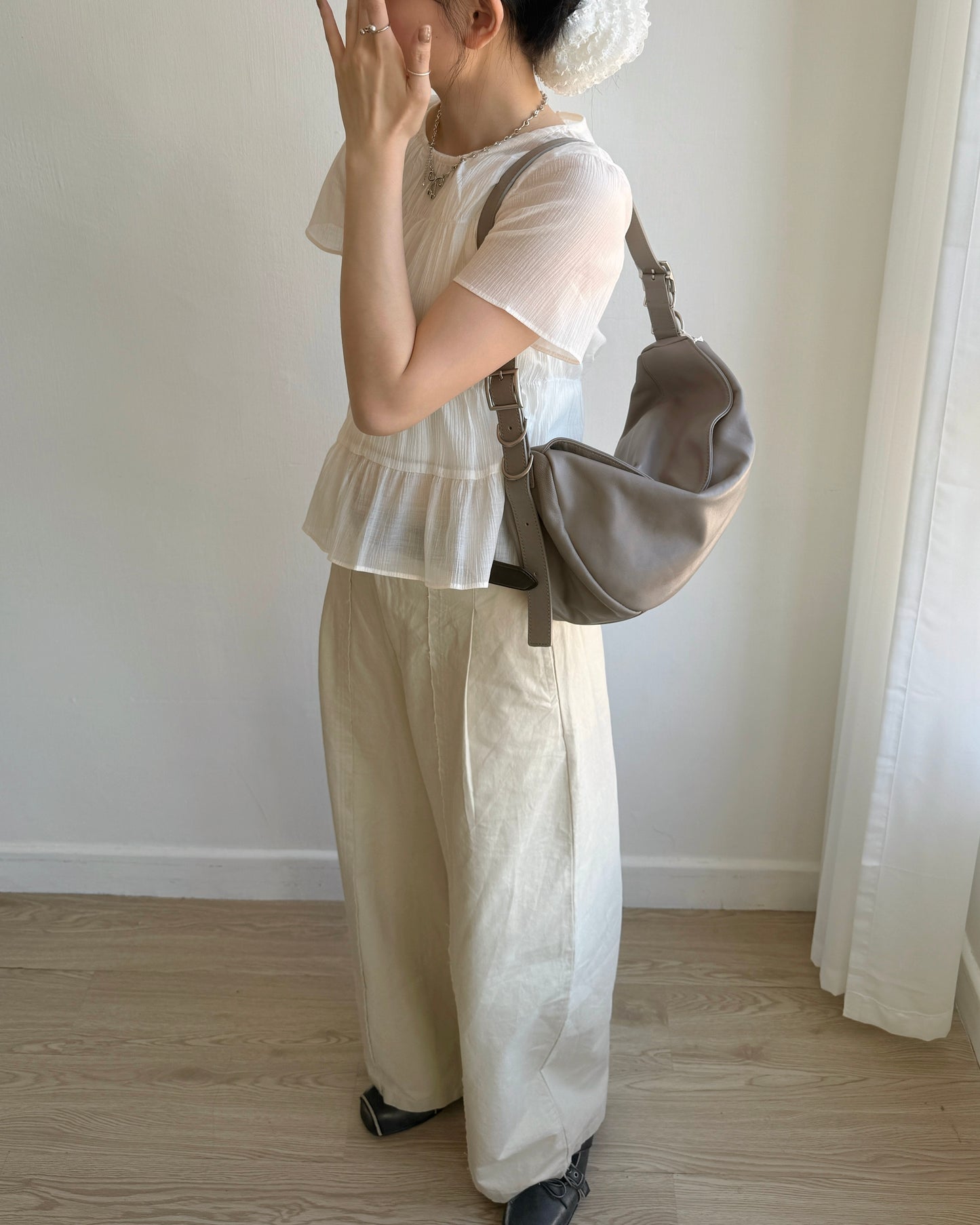 Preorder - BG032 Folding Shoulder Bag - Black | Beige