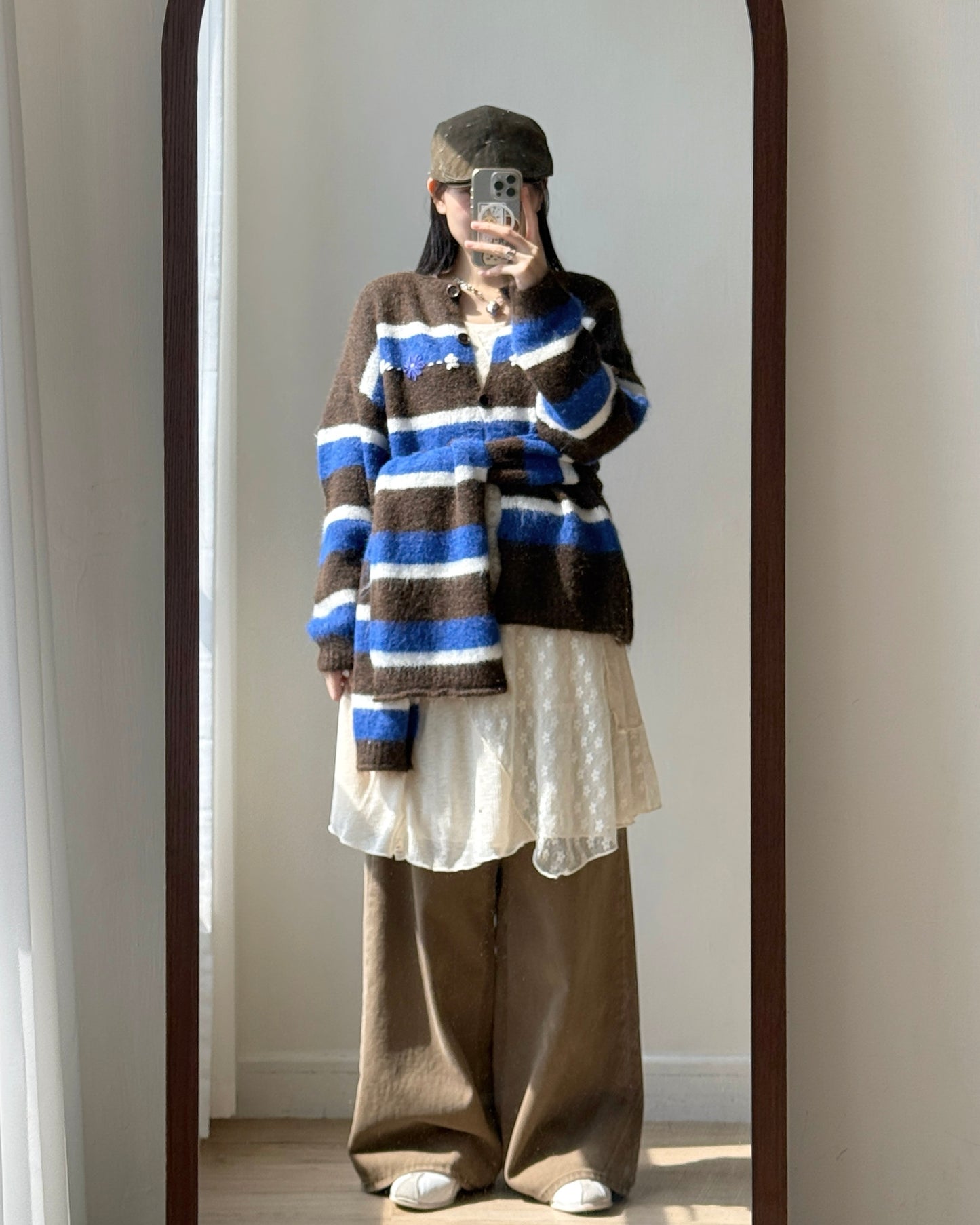 CD054 Floral Muffler Knit - Gray | Brown