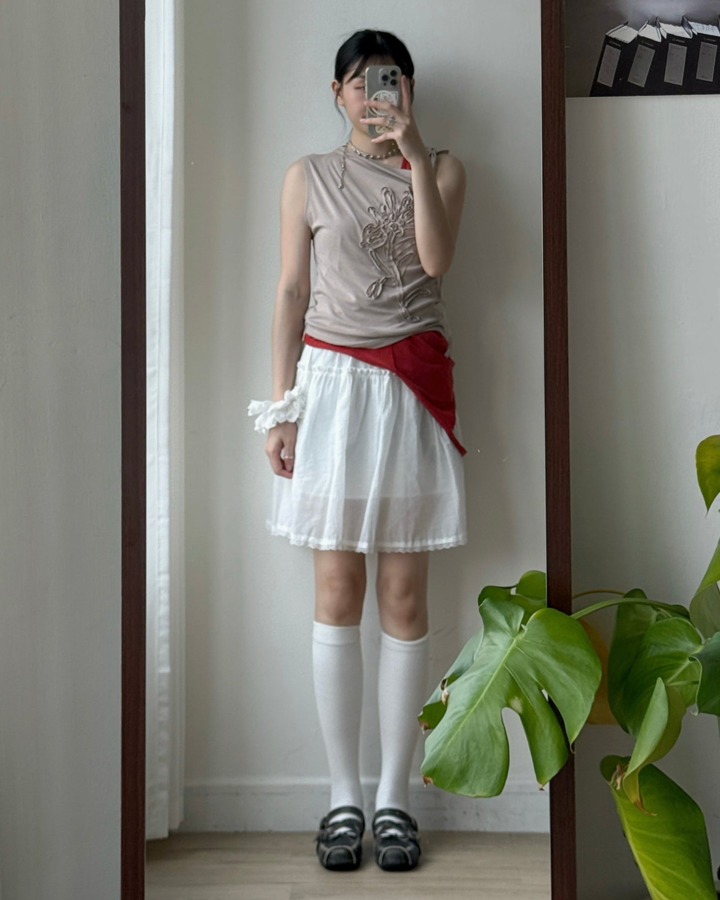 SK223 Porter Frill  Skirt - Beige | White