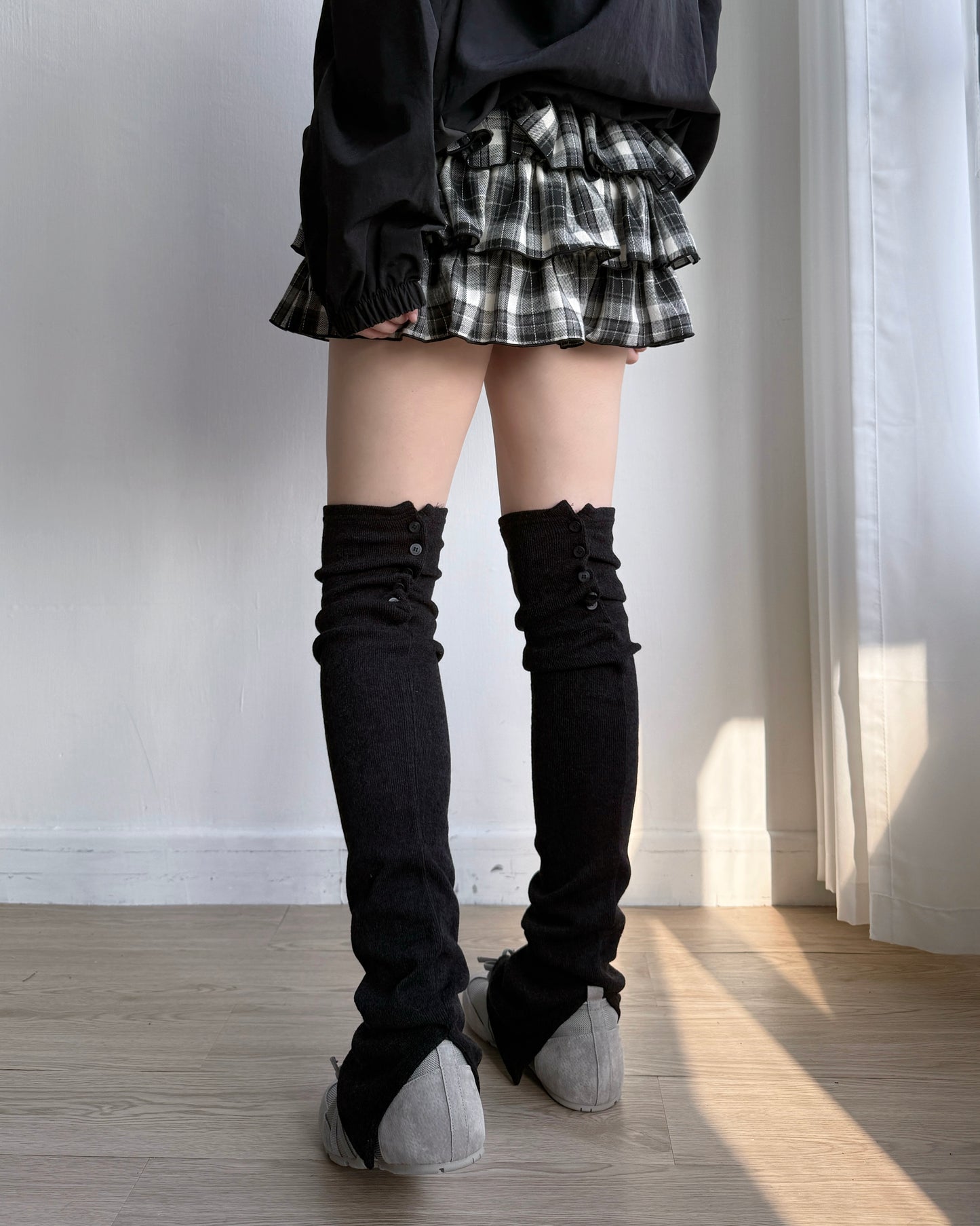 KA375 Button Warmer - Ivory | Black