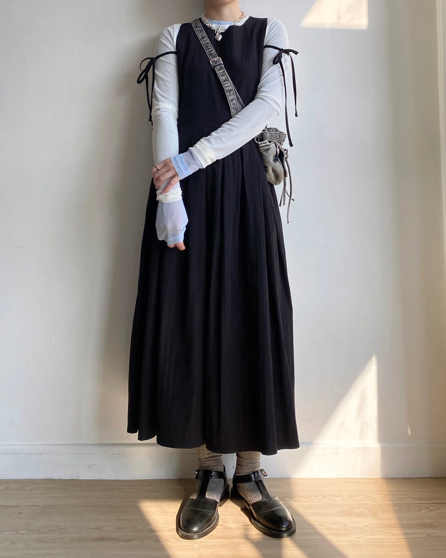 現貨 DS264 Pleated OPS - White | Black