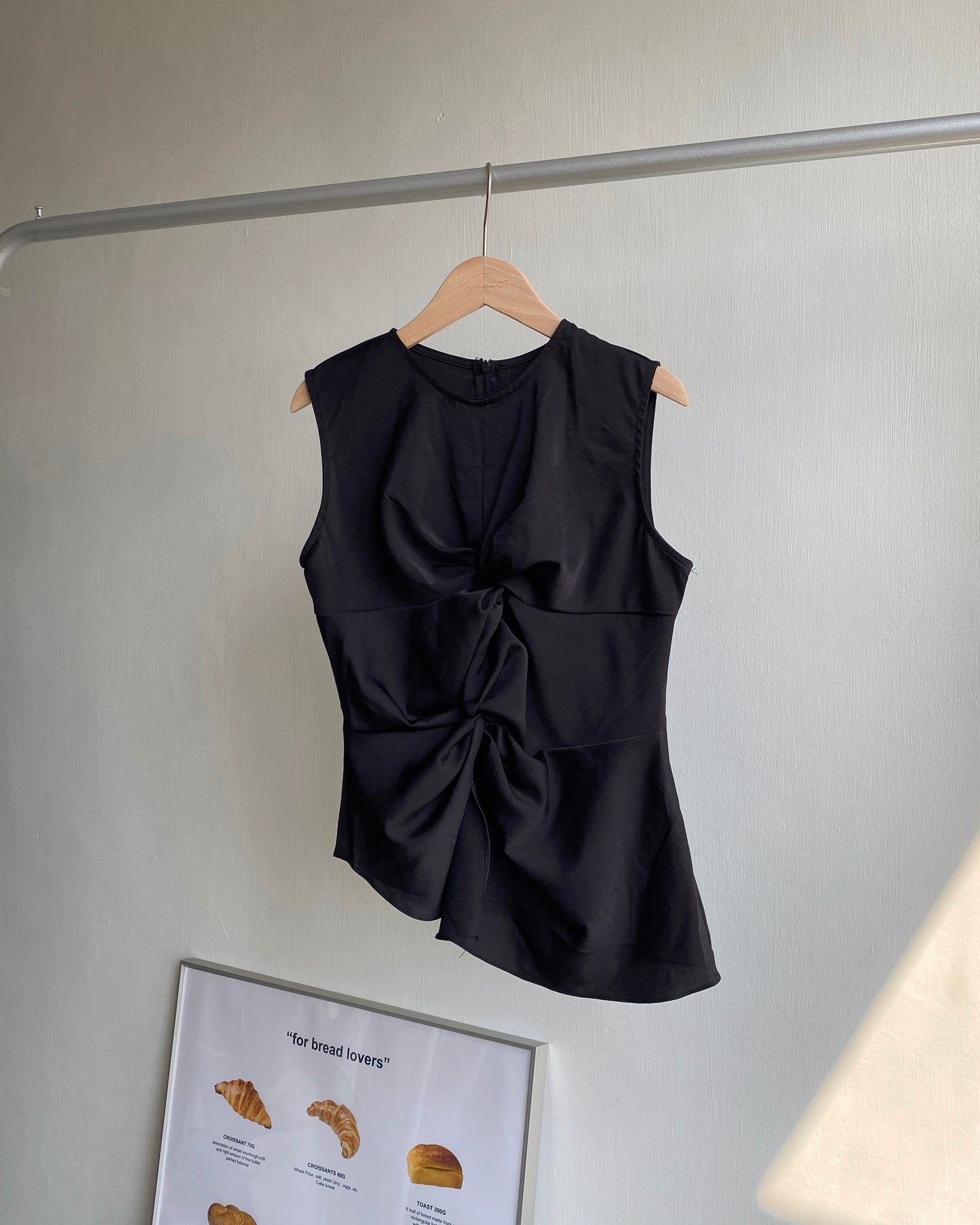 現貨 VT224 Knot Vest - White | Black