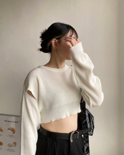 KA298 Croissant Earring