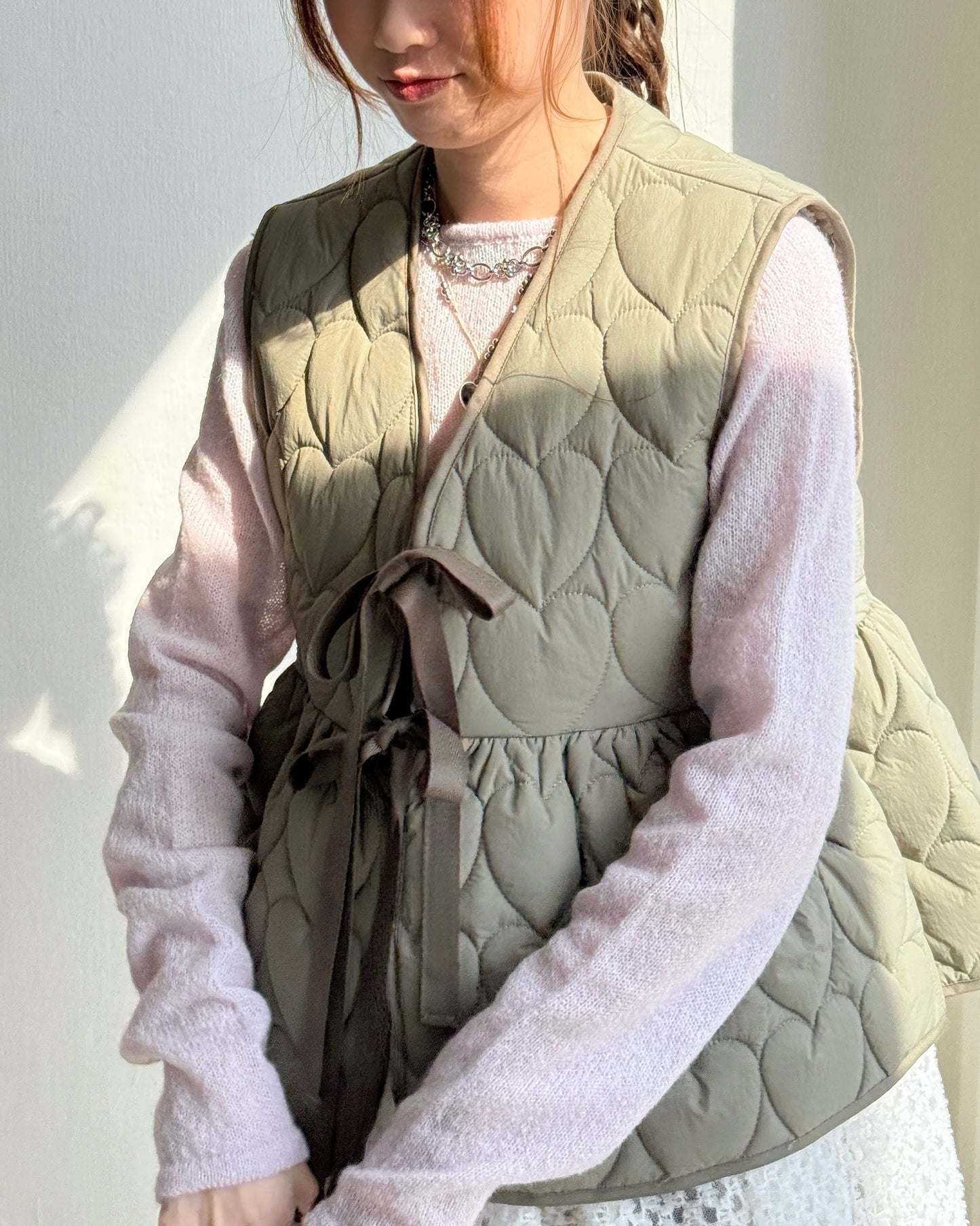 🐏早鳥限定優惠 VT267 Heart Quilted Vest - Khaki | Black