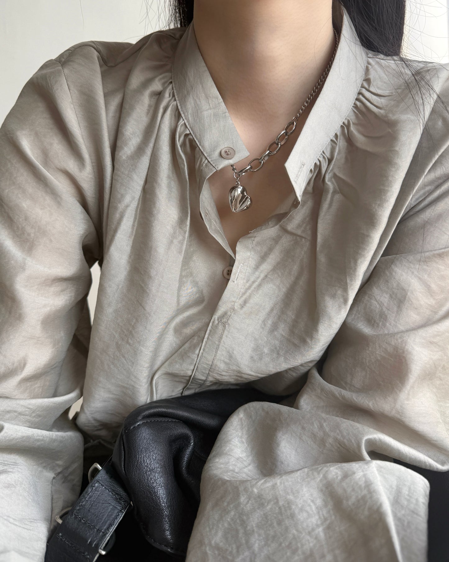 (🧨7-11/2限定優惠) TP568 Ruffle Blouse - White | Khaki | Black