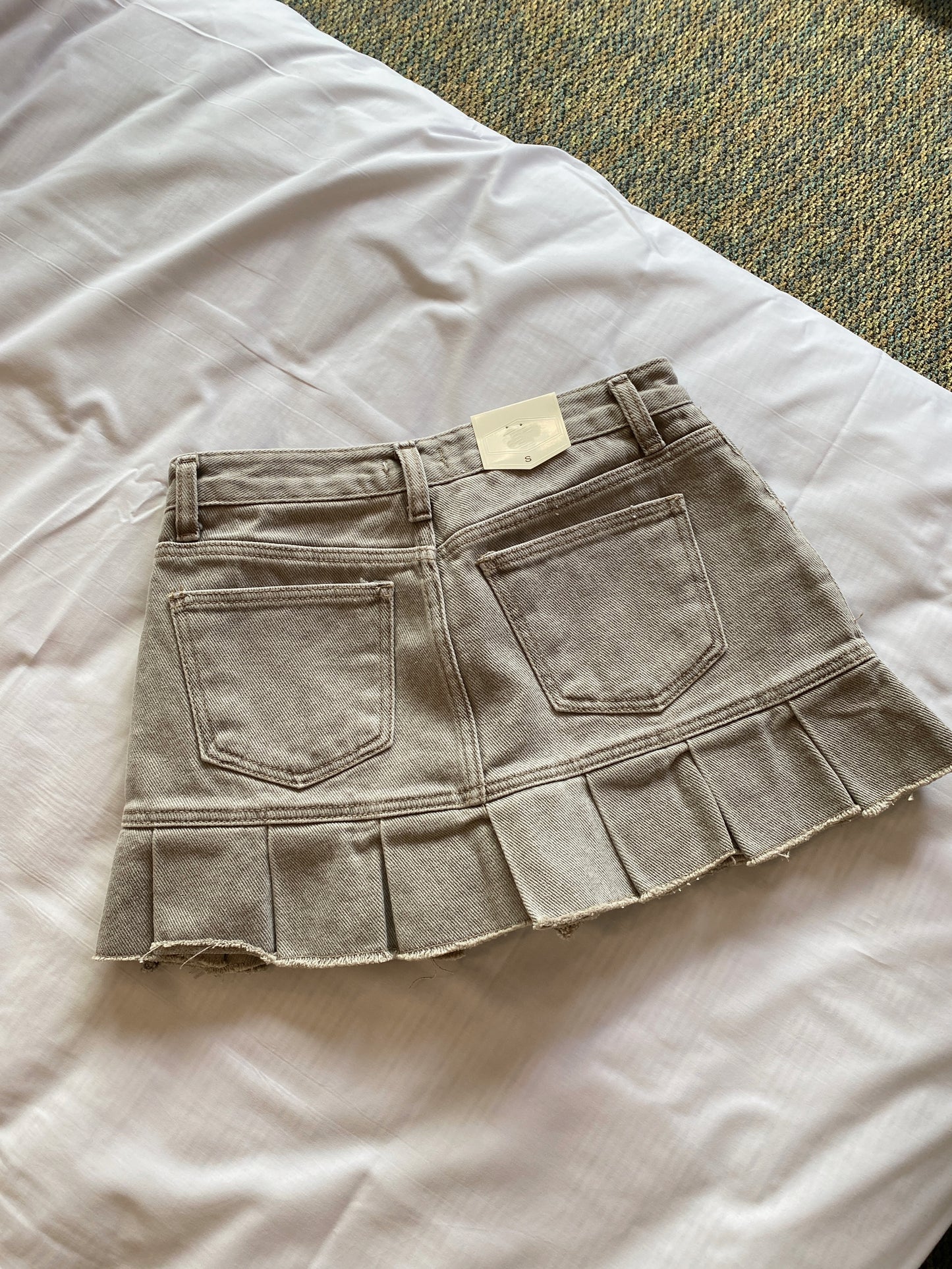 SK186 Pleated Mini Skirt - Beige