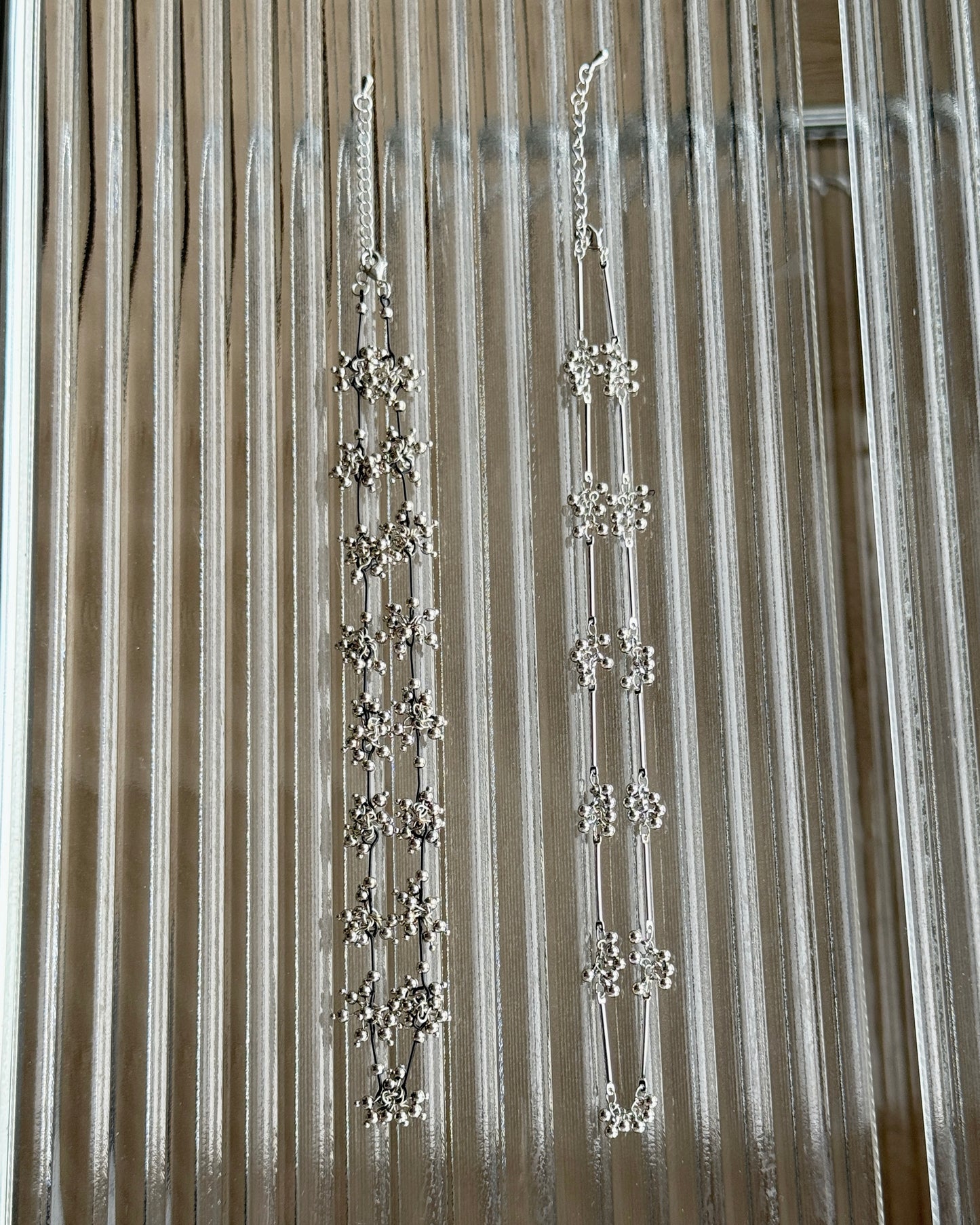 KA410 Grapes Necklace - Black | Silver