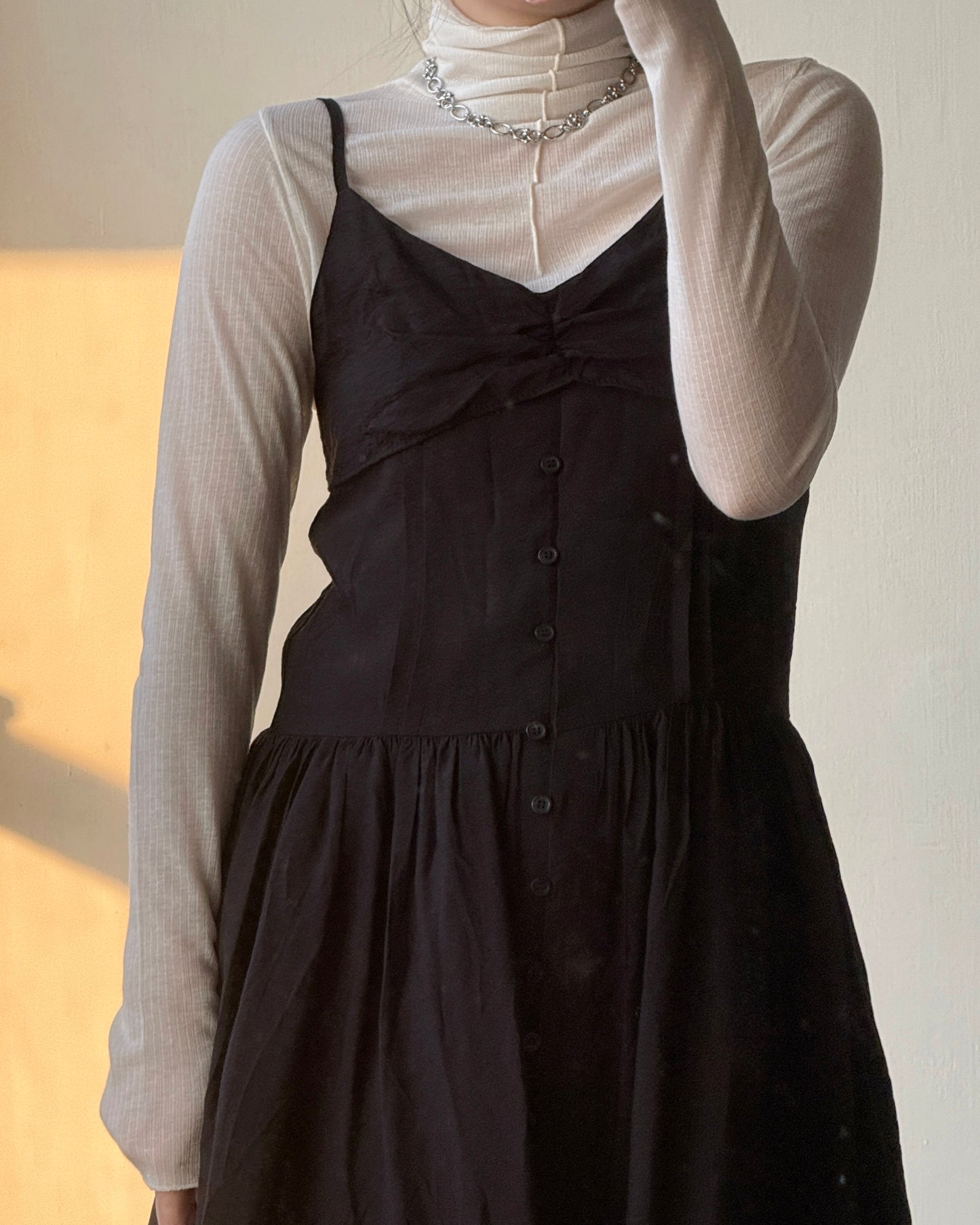 DS286 鈕扣多種穿法OPS - Ivory | Black