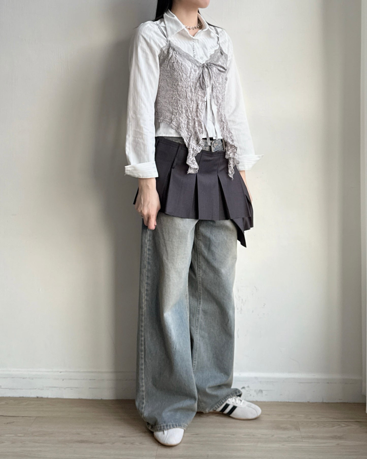 VT281 Lace Frill Vest - Ivory | Gray | Black