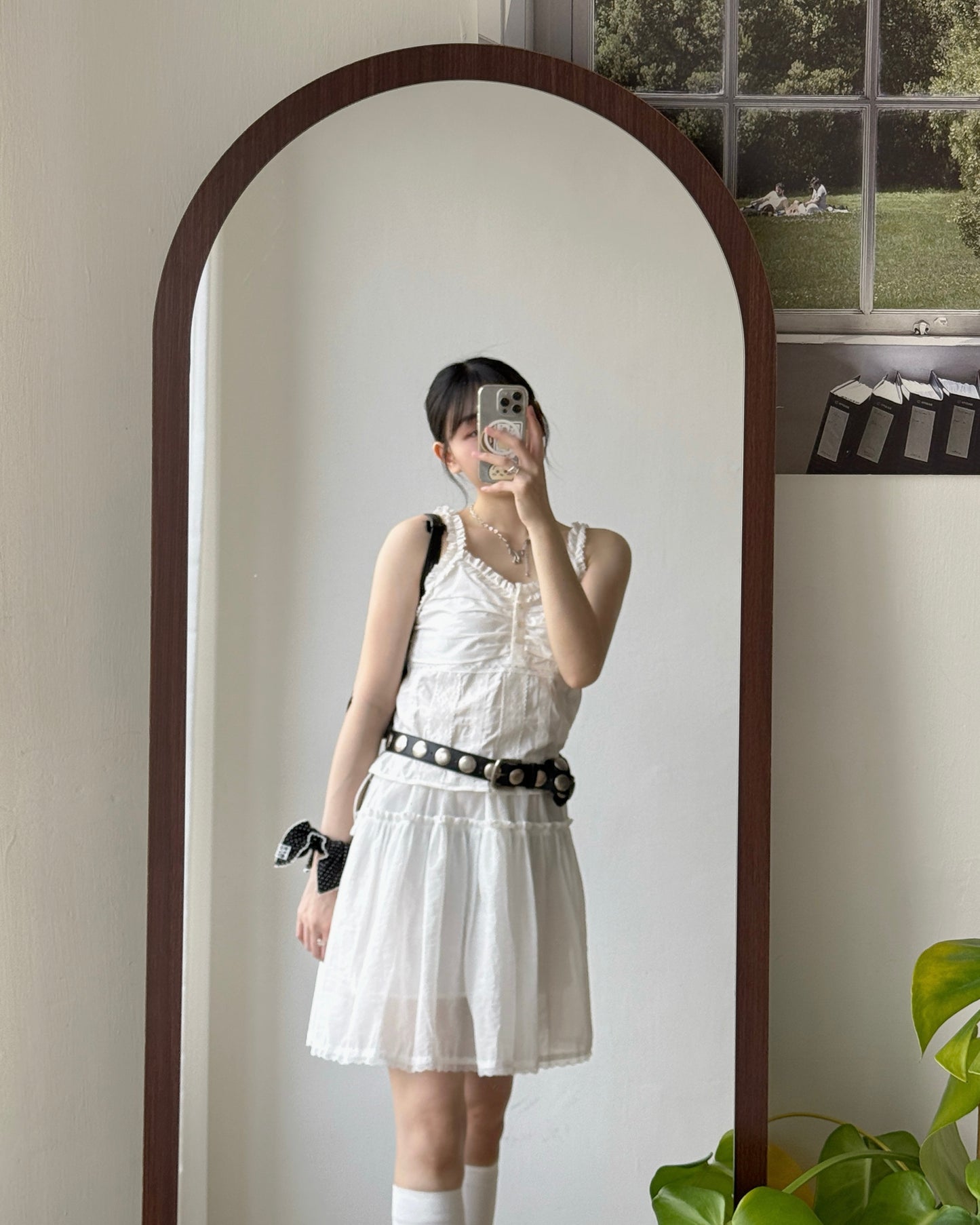 VT305 Candy Lace Vest - White | Black