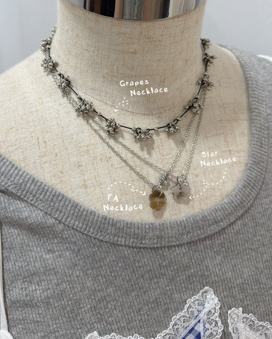 KA413 FA / Star Button Necklace