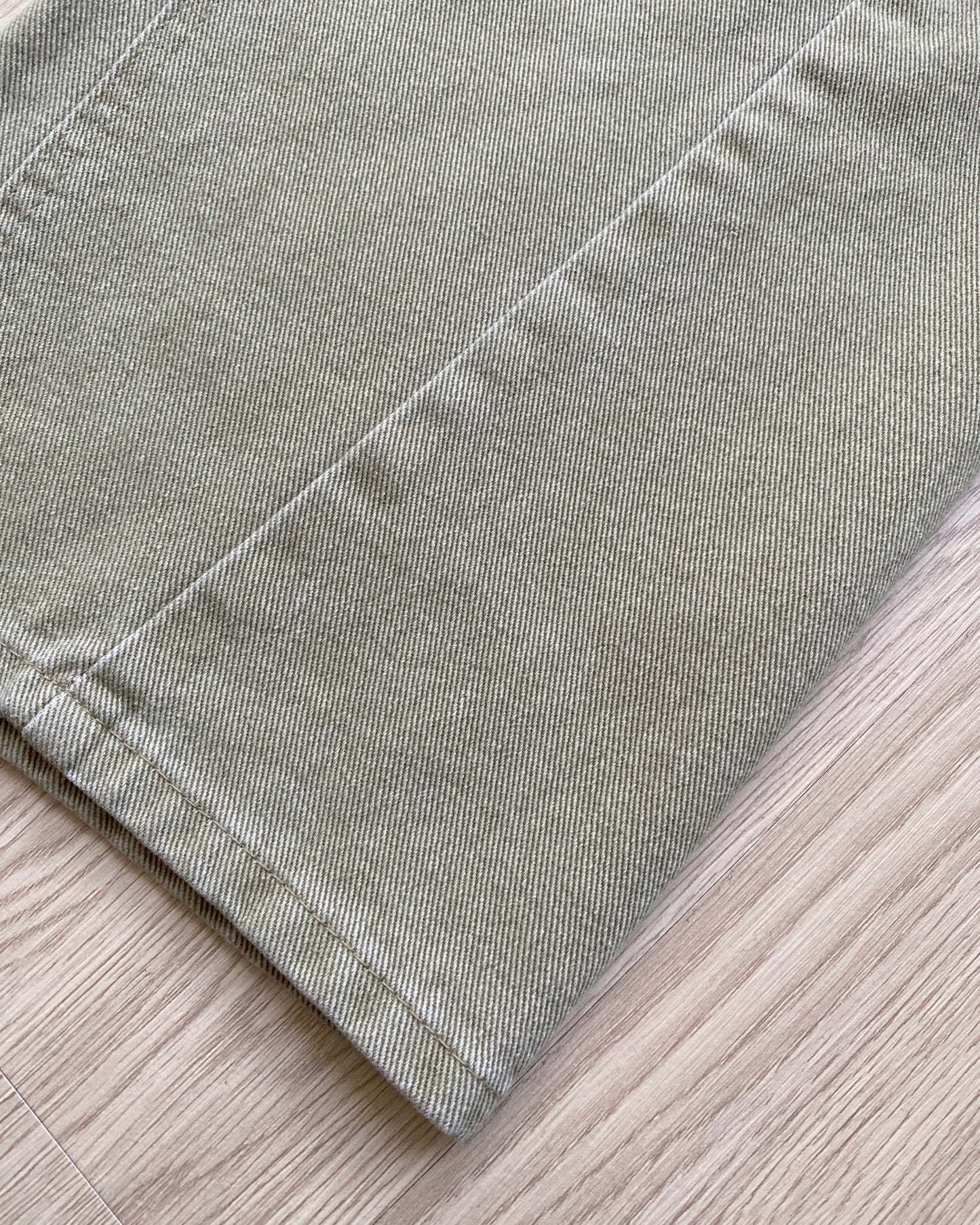 現貨 JN050 Straight Jeans - Olive