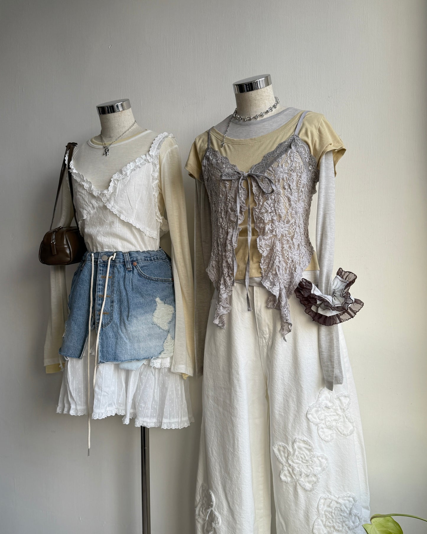 VT281 Lace Frill Vest - Ivory | Gray | Black