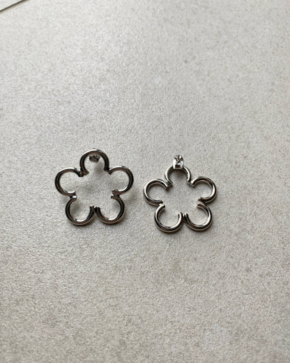 KA343 FAFA Earring