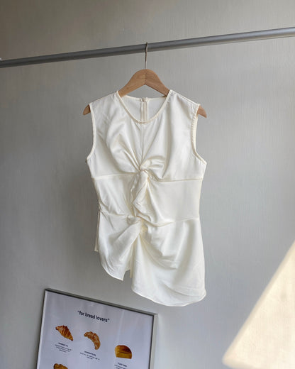現貨 VT224 Knot Vest - White | Black