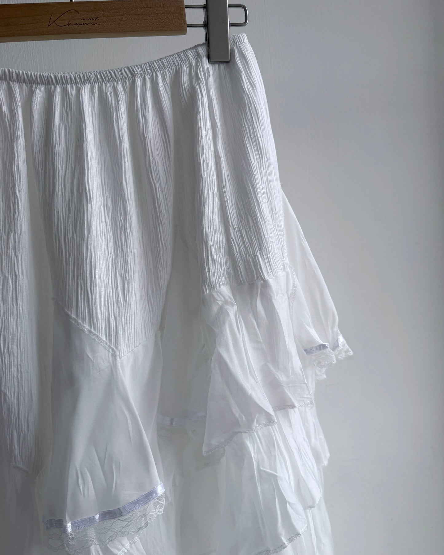 SK194 Lace Skirt - White | Black