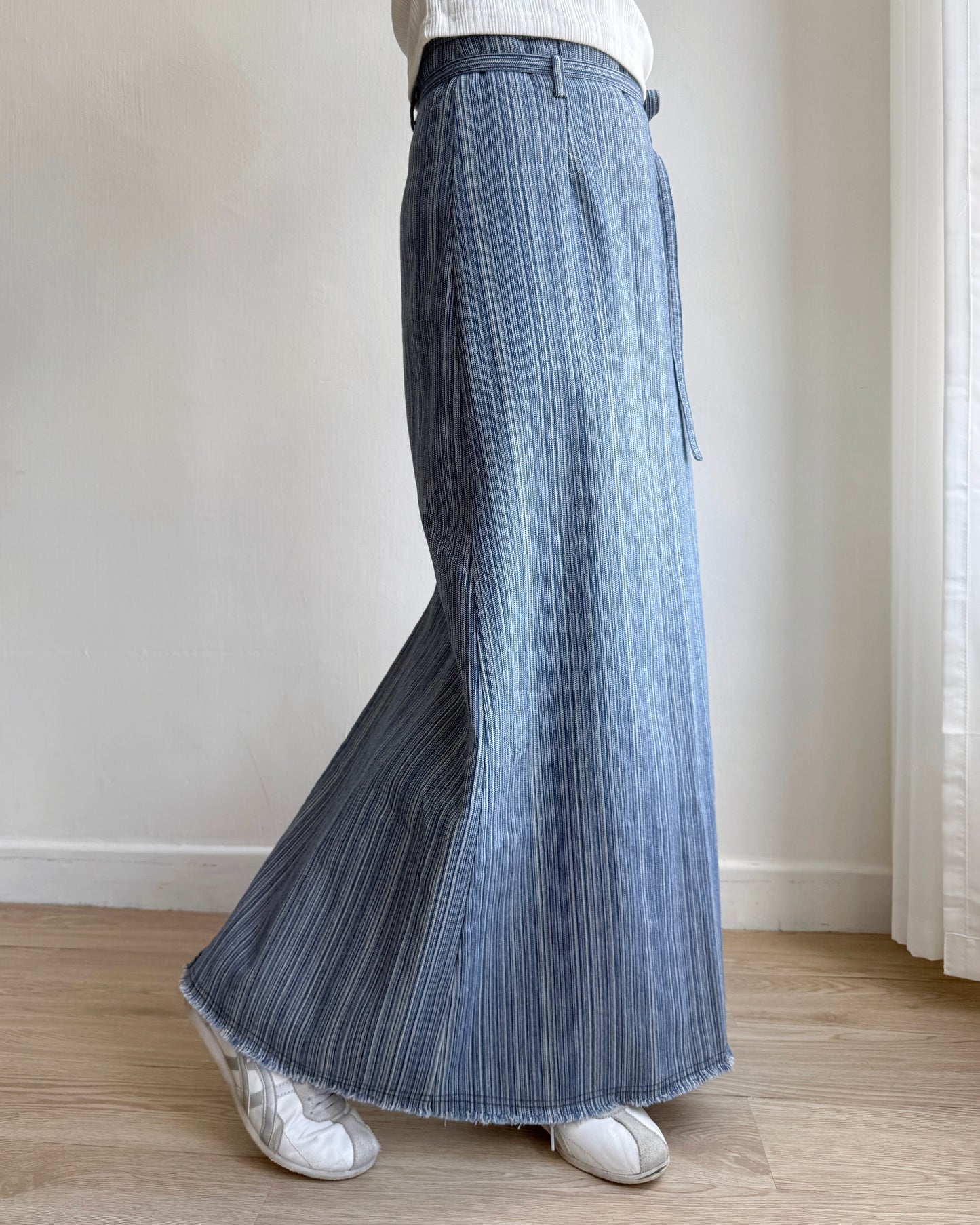 現貨 SK193 Long Denim Skirt - Blue | Black