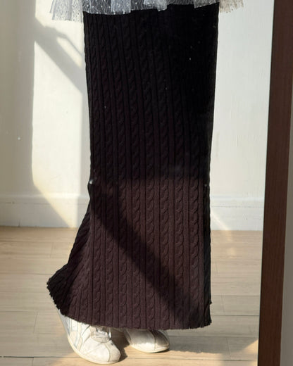 SK206 Cable Skirt - Ivory | Black