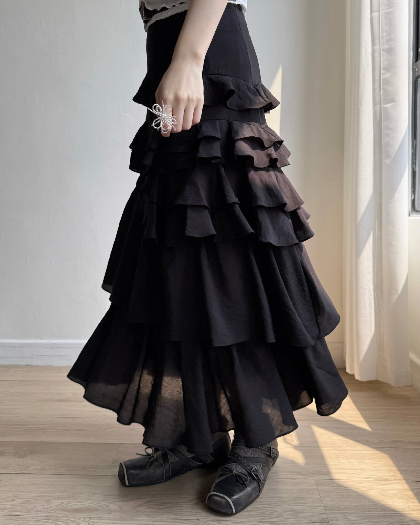 SK218 Ruffle Long Skirt - White | Black