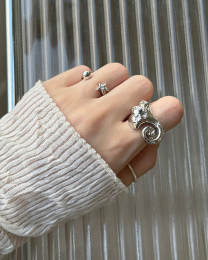KA425 Minimal Star&Bead Ring