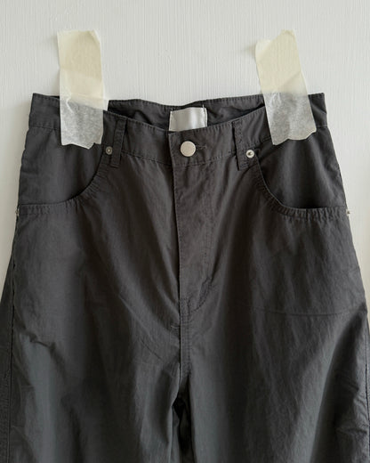 PT085 Cut-out Curved Pants - Beige | Ivory | Charcoal