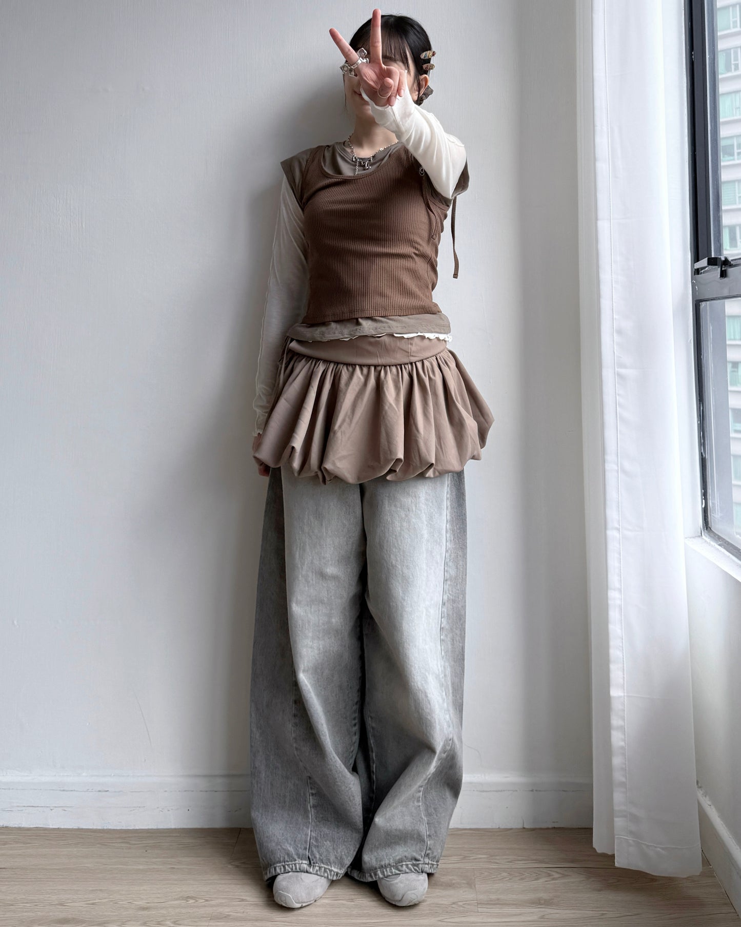 VT263 Balloon Bustier - Beige | Black