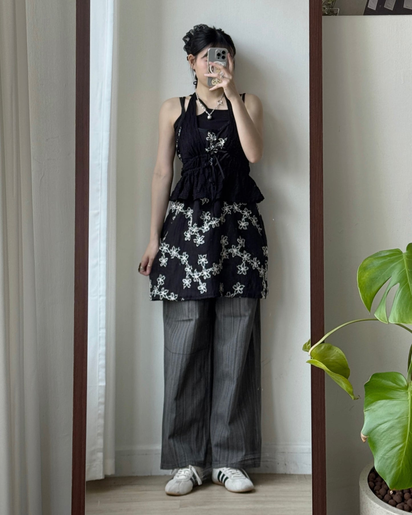 VT296 Half Halter Blouse - Ivory | Black