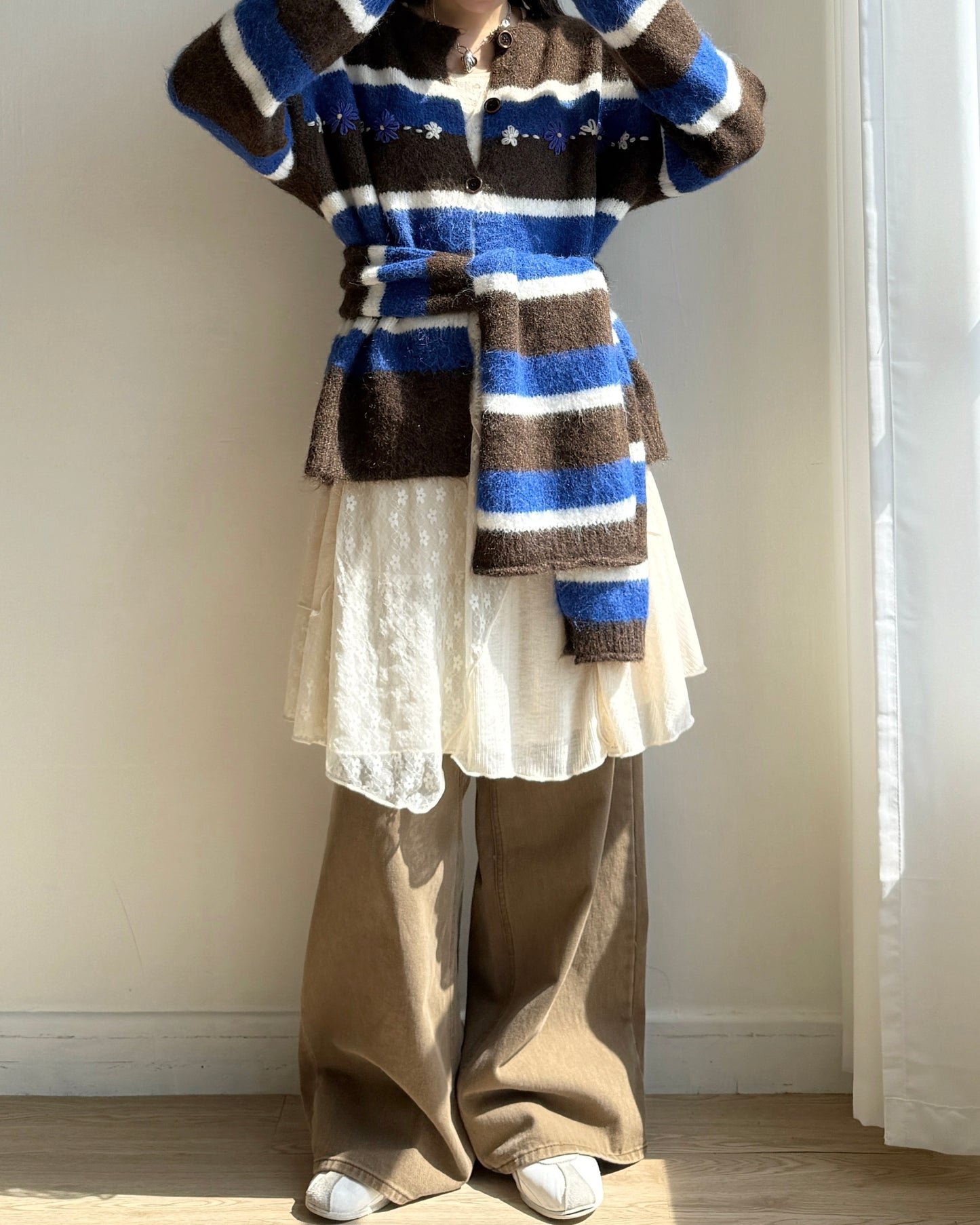 CD054 Floral Muffler Knit - Gray | Brown