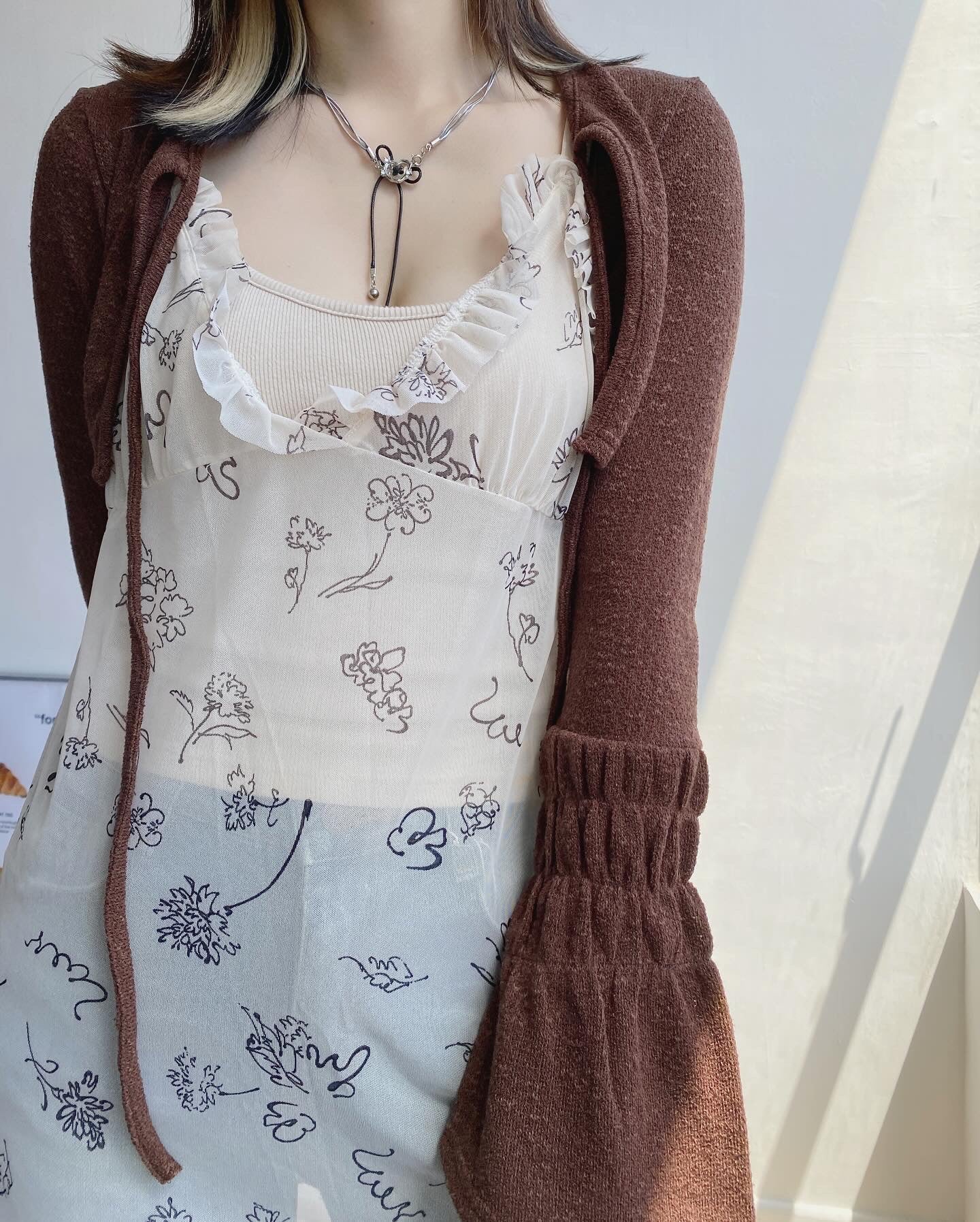 現貨 CD043 Flare Sleeve Crop Cardigan - Brown | Ivory
