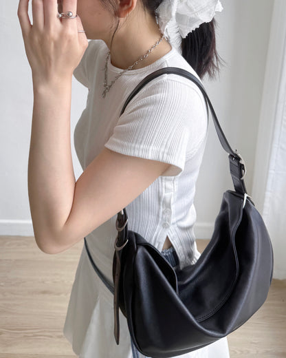 Preorder - BG032 Folding Shoulder Bag - Black | Beige