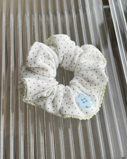 KA408 Star Scrunchie - White | Gray