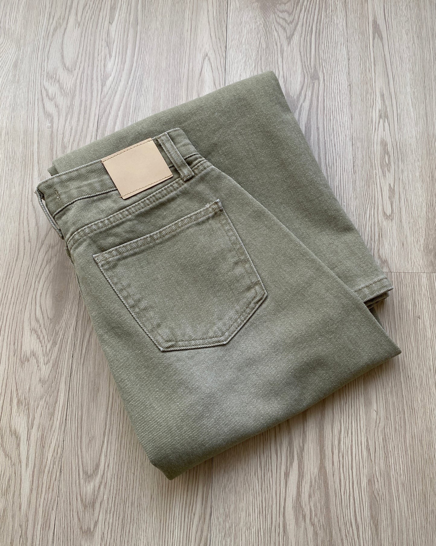 現貨 JN050 Straight Jeans - Olive