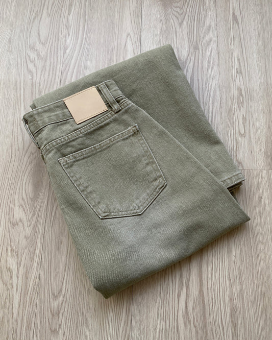 現貨 JN050 Straight Jeans - Olive