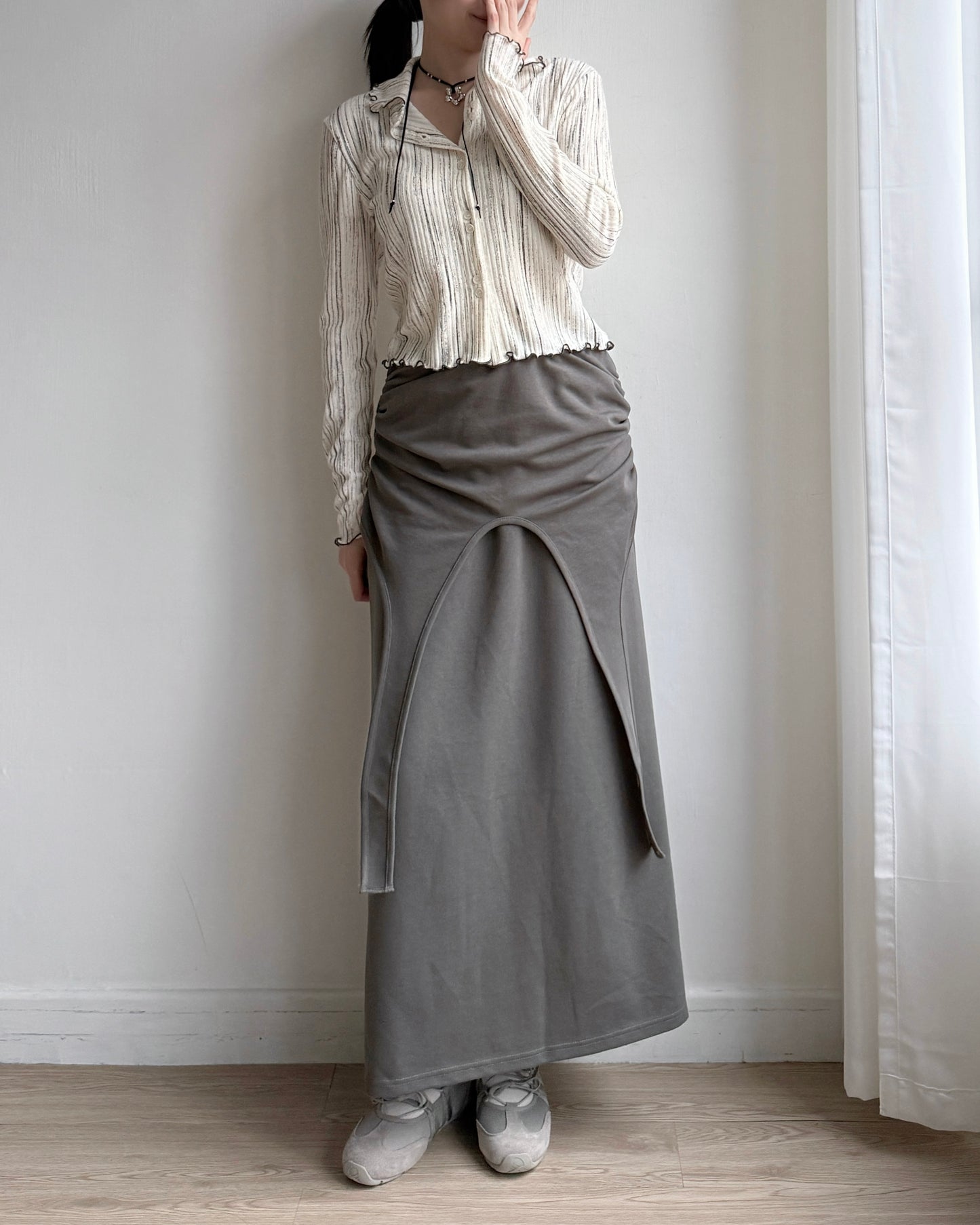 SK203 PePe Skirt - Charcoal | Black