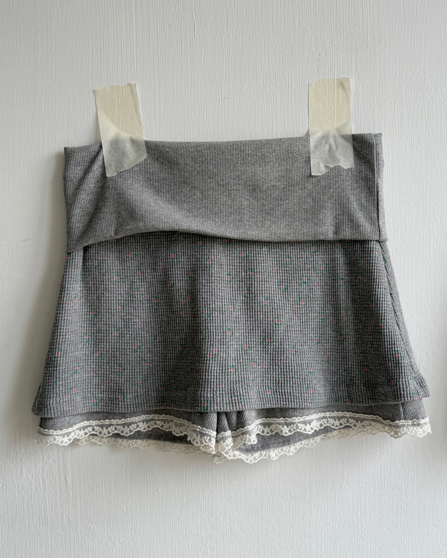 SK222 Floral Skirt - Ivory | Gray