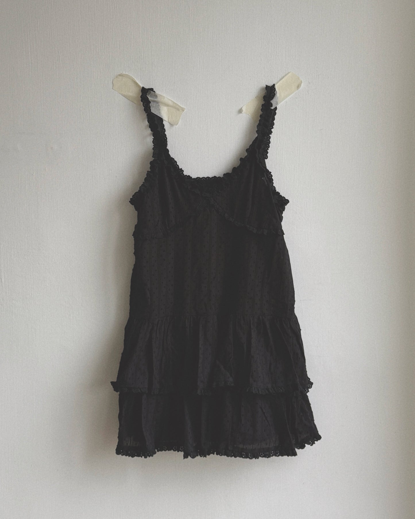 VT282 Embroidered OPS - White | Black