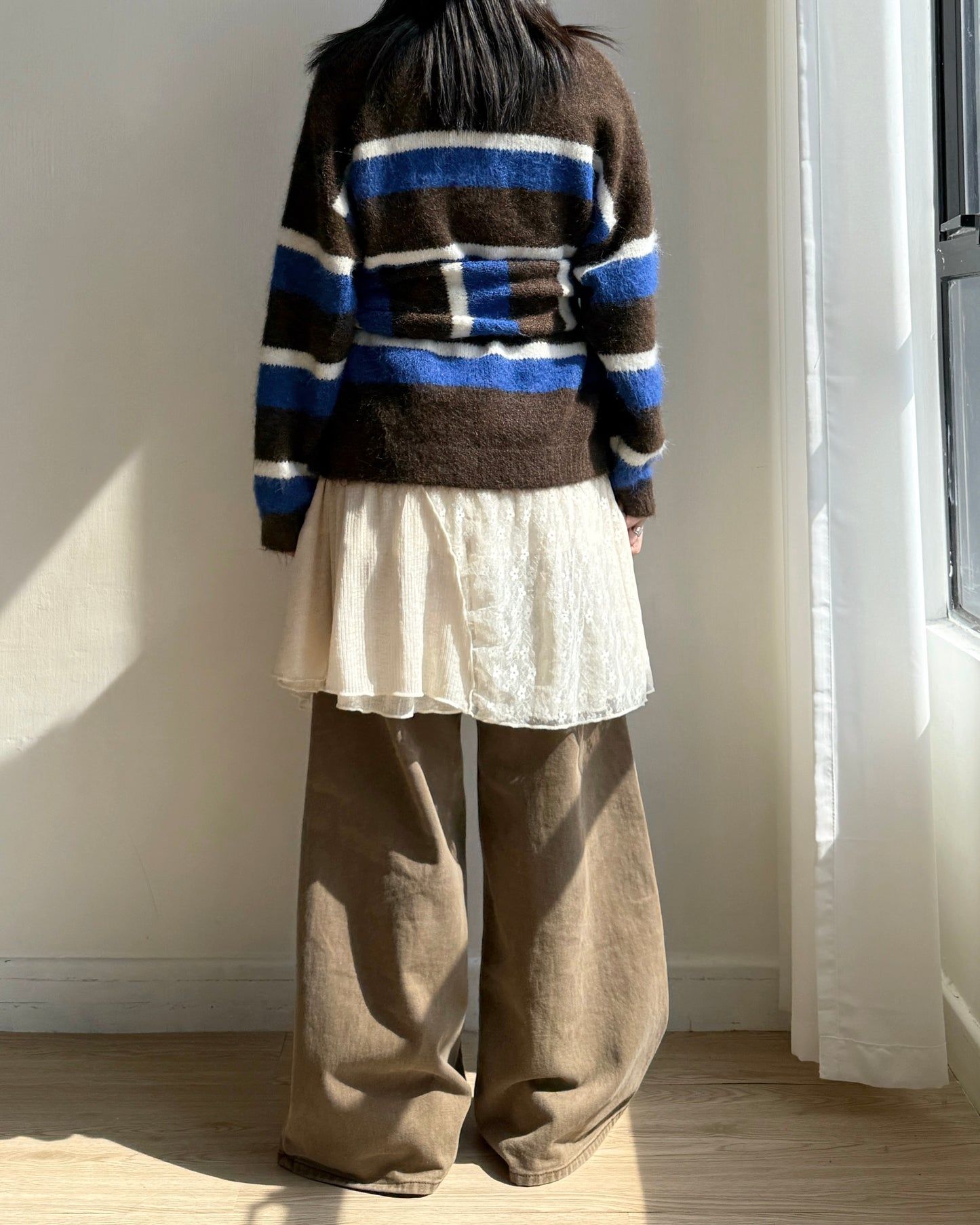 CD054 Floral Muffler Knit - Gray | Brown