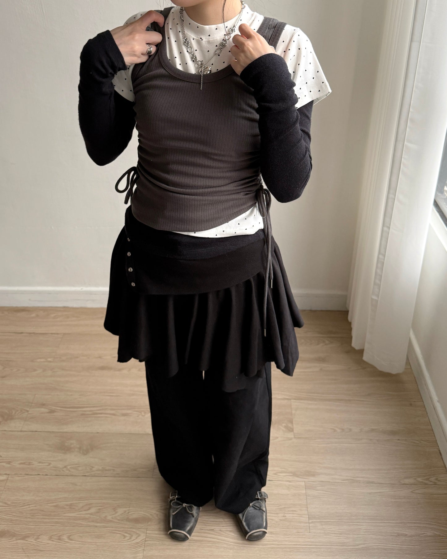 TP565 Many Heart TEE - White | Gray | Black