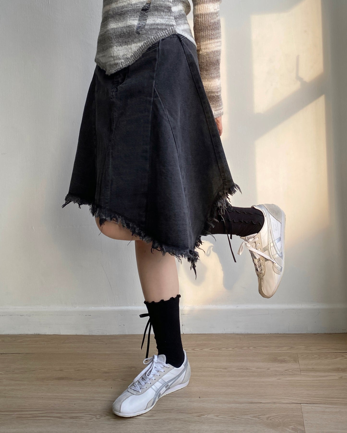 SK181 Irregular Ruffle Skirt - Gray | Black