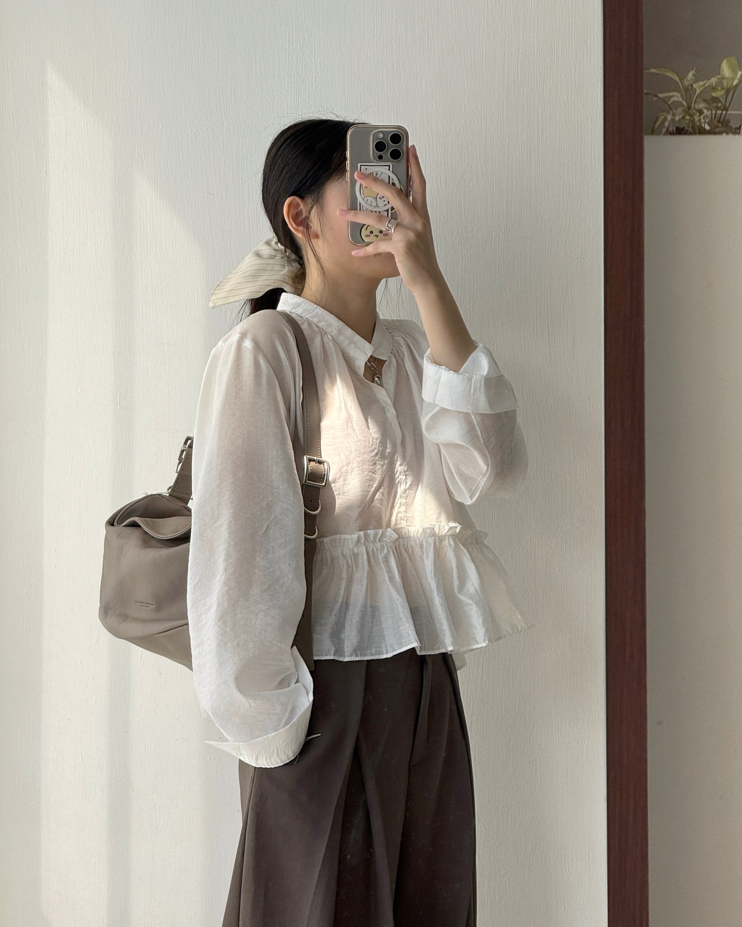 (🧨7-11/2限定優惠) TP568 Ruffle Blouse - White | Khaki | Black