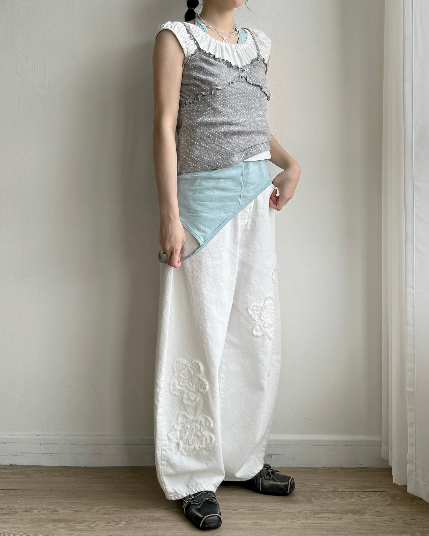 VT284 DotDot Vest - White | Gray
