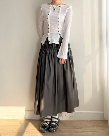 TP571 Button Top - Black | White