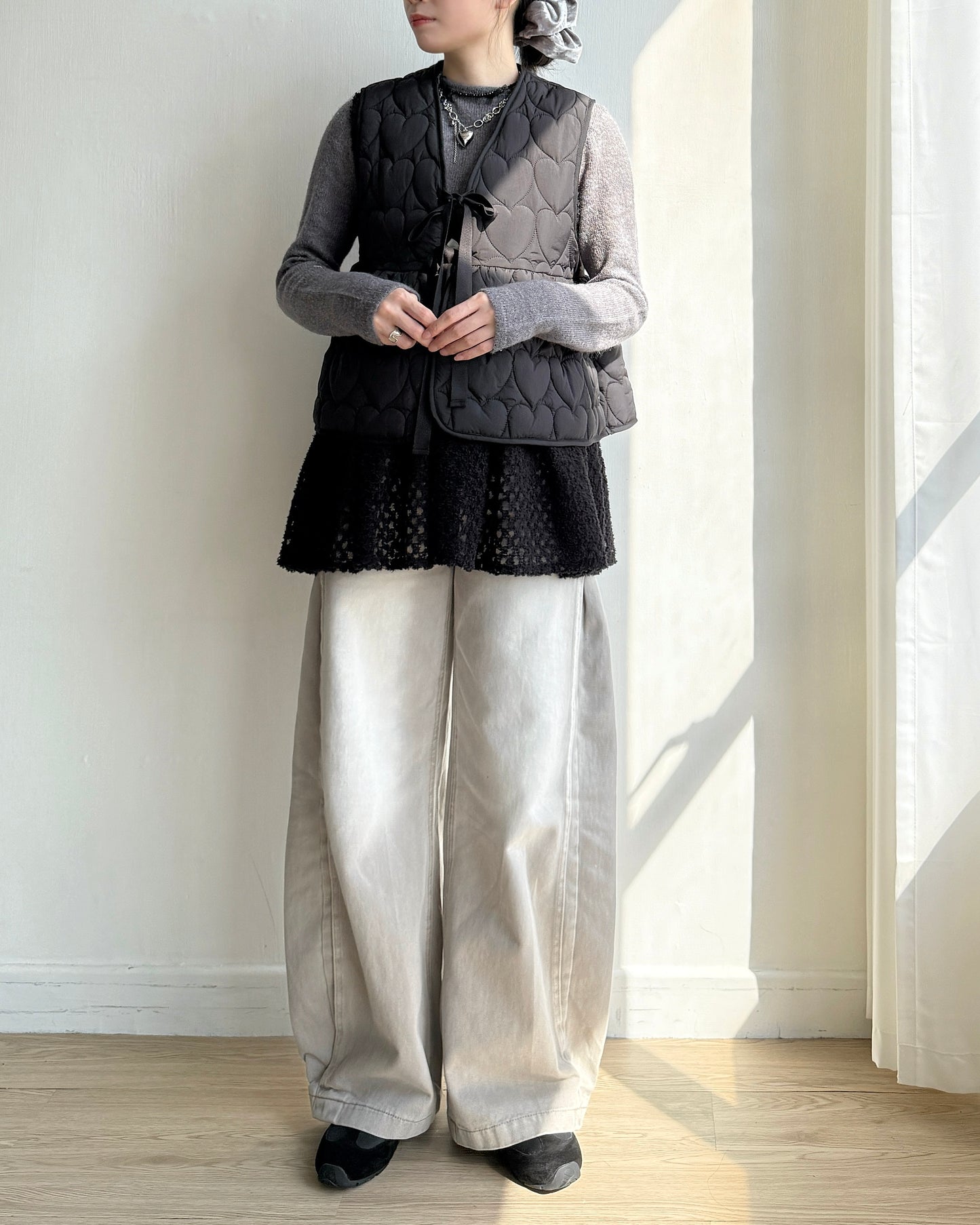 🐏早鳥限定優惠 VT267 Heart Quilted Vest - Khaki | Black